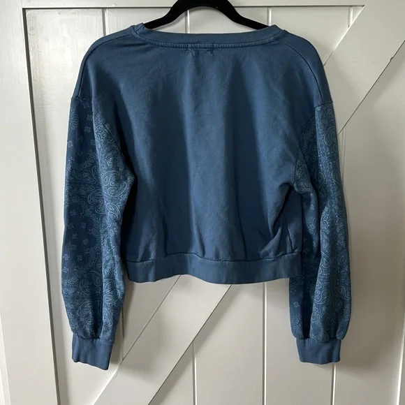 Anthropologie T.La cropped style blue sweatshirt - Picture 5 of 9